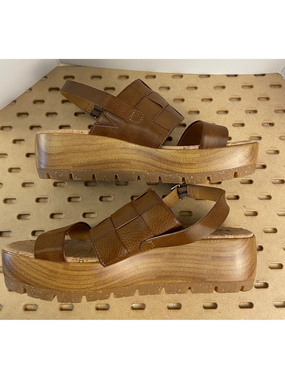 Korks Fraya Brown Woven Leather Platform Sandals Size 8M